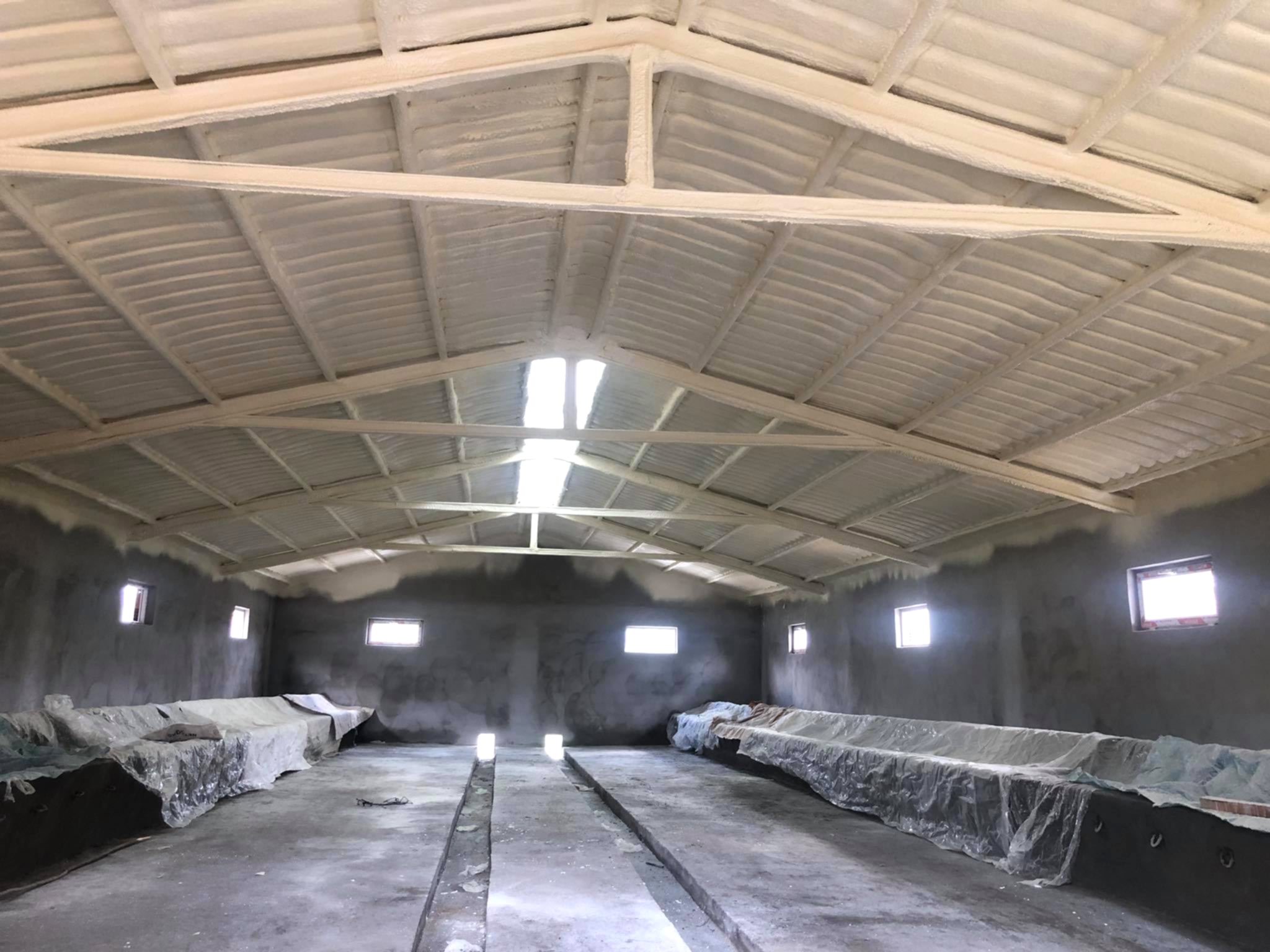 Kastamonu Sıkma Sprey Poliüretan Köpük Çatı İzolasyonu